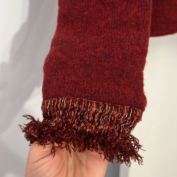 Creola Stylish and Unusual Vintage Sweater. Size S - Picture 4 of 10